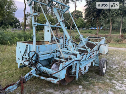 Карлик З 642 1980 в Маневичах на Automoto.ua Синій Карлик З 642, объемом двигателя 0 л и пробегом 1 тыс. км за 3000 $, фото 1 на Automoto.ua