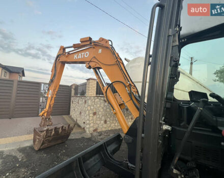Желтый Като ХД, объемом двигателя 4.2 л и пробегом 1 тыс. км за 57000 $, фото 14 на Automoto.ua
