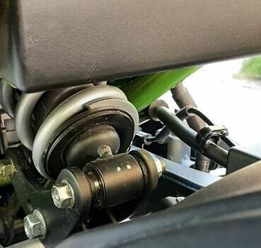 Зеленый Кавасаки 650, объемом двигателя 0.65 л и пробегом 2 тыс. км за 8100 $, фото 12 на Automoto.ua