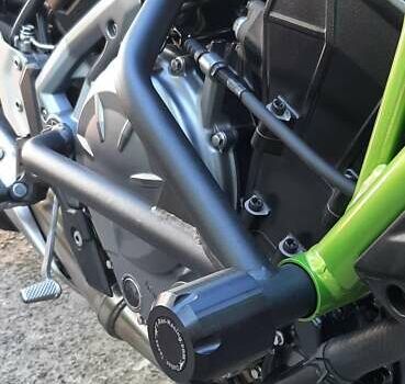Зелений Кавасакі 650, об'ємом двигуна 0.65 л та пробігом 2 тис. км за 8100 $, фото 9 на Automoto.ua