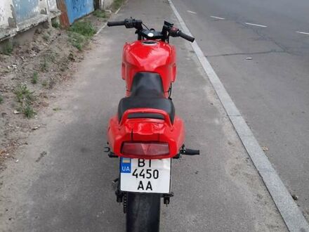 Кавасаки ГПЗ 2000 в Киеве на Automoto.ua Красный Кавасаки ГПЗ, объемом двигателя 0.5 л и пробегом 40 тыс. км за 1150 $, фото 1 на Automoto.ua
