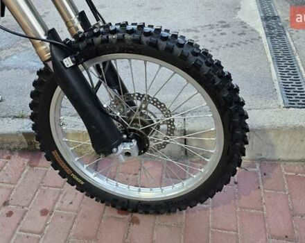 Кавасаки КЛХ 2008 в Харькове на Automoto.ua Черный Кавасаки КЛХ, объемом двигателя 0.45 л и пробегом 9 тыс. км за 4999 $, фото 10 на Automoto.ua