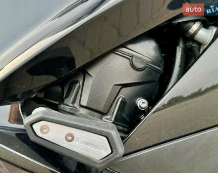 Черный Кавасаки Ниндзя, объемом двигателя 1.04 л и пробегом 22 тыс. км за 11000 $, фото 18 на Automoto.ua