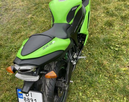 Зеленый Кавасаки Ниндзя, объемом двигателя 0.6 л и пробегом 26 тыс. км за 6500 $, фото 1 на Automoto.ua