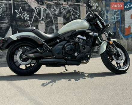 Білий Кавасакі VULCAN, об'ємом двигуна 0.65 л та пробігом 13 тис. км за 6800 $, фото 2 на Automoto.ua