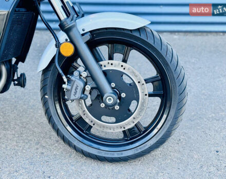 Белый Кавасаки Вулкан, объемом двигателя 0.65 л и пробегом 24 тыс. км за 5900 $, фото 6 на Automoto.ua