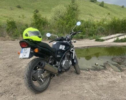 Черный Кавасаки  ER 500, объемом двигателя 0 л и пробегом 56 тыс. км за 2400 $, фото 4 на Automoto.ua