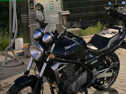 Кавасакі ER 500 1997 у Луцьку на Automoto.ua Чорний Кавасакі ER 500, об'ємом двигуна 0.5 л та пробігом 55 тис. км за 2350 $, фото 1 на Automoto.ua