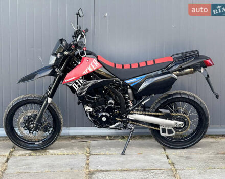 Черный Кавасаки D-Tracker 250, объемом двигателя 0.25 л и пробегом 17 тыс. км за 4000 $, фото 2 на Automoto.ua