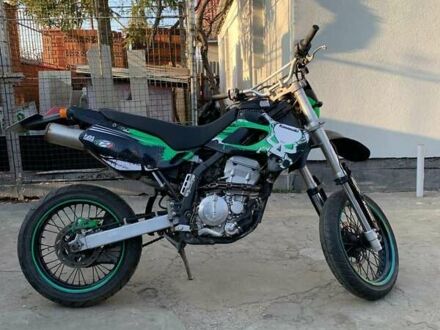 Кавасакі D-Tracker 250 2005 у Одесі на Automoto.ua Чорний Кавасакі D-Tracker 250, об'ємом двигуна 0.25 л та пробігом 34 тис. км за 2600 $, фото 1 на Automoto.ua