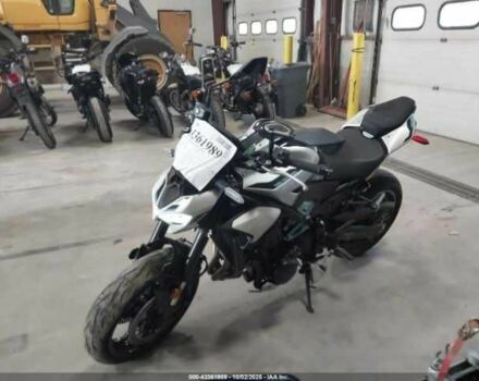 Кавасаки Другая, объемом двигателя 0.9 л и пробегом 0 тыс. км за 3000 $, фото 1 на Automoto.ua