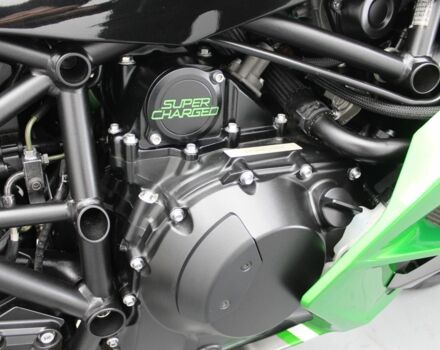 Кавасаки Другая, объемом двигателя 1 л и пробегом 0 тыс. км за 19000 $, фото 19 на Automoto.ua