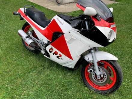 Кавасаки Другая 1990 в Галиче на Automoto.ua Кавасаки Другая, объемом двигателя 0.9 л и пробегом 0 тыс. км за 1300 $, фото 1 на Automoto.ua