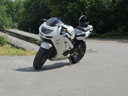 Кавасаки Другая 2000 в Самборе на Automoto.ua Кавасаки Другая, объемом двигателя 0.6 л и пробегом 0 тыс. км за 1700 $, фото 1 на Automoto.ua