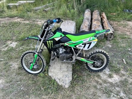 Кавасаки Другая, объемом двигателя 0 л и пробегом 0 тыс. км за 2000 $, фото 1 на Automoto.ua