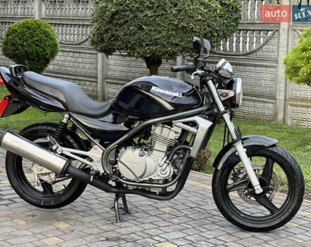 Кавасаки ER-5 2004 в Буске на Automoto.ua Черный Кавасаки ER-5, объемом двигателя 0.5 л и пробегом 28 тыс. км за 3100 $, фото 17 на Automoto.ua
