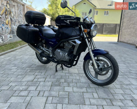 Кавасаки ER-5, объемом двигателя 0.5 л и пробегом 28 тыс. км за 2850 $, фото 1 на Automoto.ua