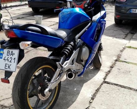 Кавасаки ER-6F, объемом двигателя 0.65 л и пробегом 0 тыс. км за 3100 $, фото 3 на Automoto.ua