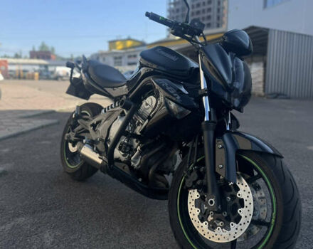 Чорний Кавасакі ER-6N, об'ємом двигуна 0.65 л та пробігом 52 тис. км за 5100 $, фото 6 на Automoto.ua