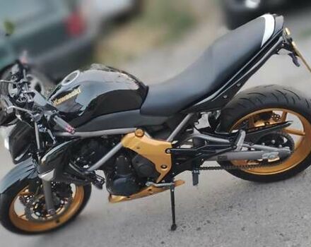 Чорний Кавасакі ER-6N, об'ємом двигуна 0 л та пробігом 250 тис. км за 6000 $, фото 3 на Automoto.ua