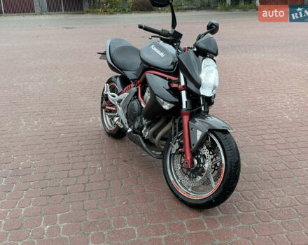 Черный Кавасаки ER-6N, объемом двигателя 0.65 л и пробегом 40 тыс. км за 3500 $, фото 1 на Automoto.ua