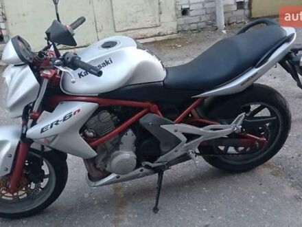 Серый Кавасаки ER-6N, объемом двигателя 0.64 л и пробегом 35 тыс. км за 3700 $, фото 1 на Automoto.ua