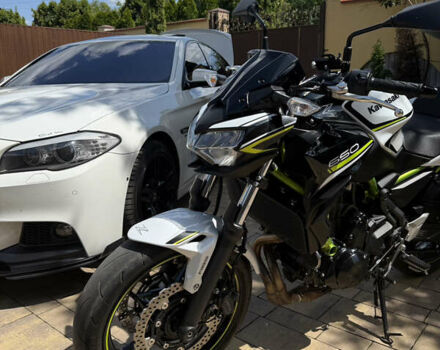 Білий Кавасакі ER 650, об'ємом двигуна 0.65 л та пробігом 12 тис. км за 7800 $, фото 5 на Automoto.ua