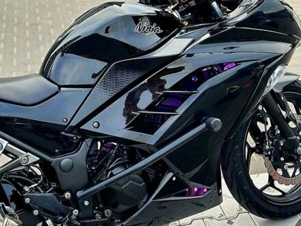Кавасакі EX 300 2013 у Києві на Automoto.ua Чорний Кавасакі EX 300, об'ємом двигуна 0.3 л та пробігом 27 тис. км за 4400 $, фото 1 на Automoto.ua