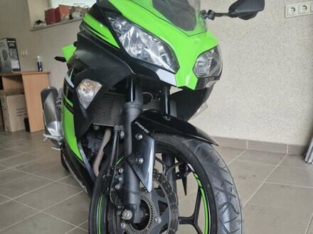 Кавасакі EX 300 2016 у Вінниці на Automoto.ua Зелений Кавасакі EX 300, об'ємом двигуна 0.3 л та пробігом 17 тис. км за 4500 $, фото 1 на Automoto.ua