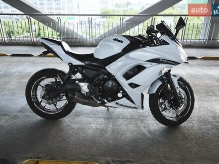 Кавасаки EX 650 2016 в Киеве на Automoto.ua Белый Кавасаки EX 650, объемом двигателя 0.65 л и пробегом 16 тыс. км за 7000 $, фото 1 на Automoto.ua