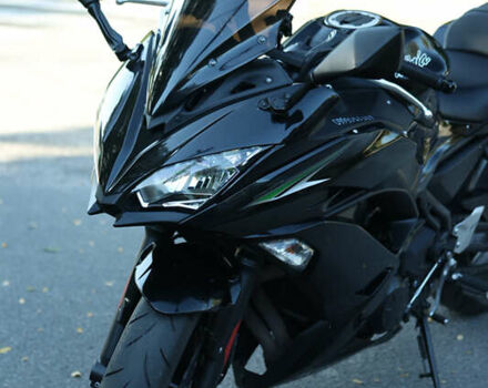 Черный Кавасаки EX 650, объемом двигателя 0.65 л и пробегом 15 тыс. км за 7500 $, фото 1 на Automoto.ua