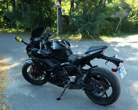 Черный Кавасаки EX 650, объемом двигателя 0.65 л и пробегом 15 тыс. км за 7500 $, фото 5 на Automoto.ua