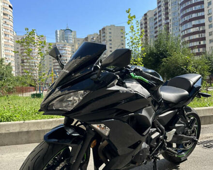 Черный Кавасаки EX 650, объемом двигателя 0.65 л и пробегом 15 тыс. км за 6400 $, фото 23 на Automoto.ua