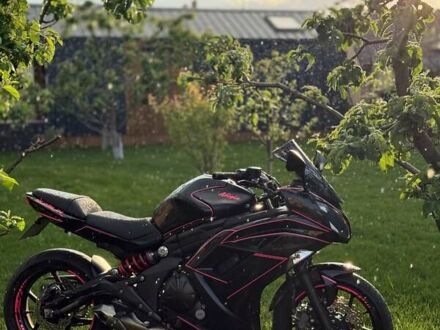 Кавасакі EX 650 2014 у Києві на Automoto.ua Чорний Кавасакі EX 650, об'ємом двигуна 0.65 л та пробігом 30 тис. км за 5500 $, фото 1 на Automoto.ua