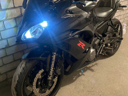 Черный Кавасаки EX 650, объемом двигателя 0.65 л и пробегом 13 тыс. км за 6900 $, фото 1 на Automoto.ua