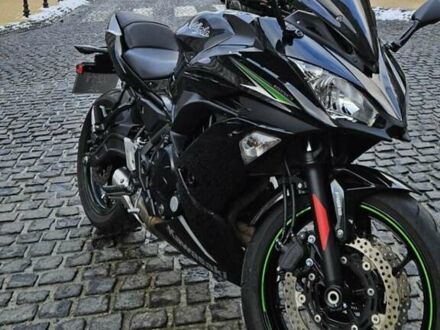 Кавасаки EX 650 2018 в Киеве на Automoto.ua Черный Кавасаки EX 650, объемом двигателя 0.65 л и пробегом 12 тыс. км за 7500 $, фото 1 на Automoto.ua