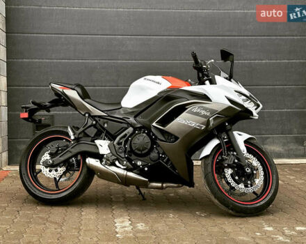 Кавасаки EX 650, объемом двигателя 0.65 л и пробегом 1 тыс. км за 8500 $, фото 2 на Automoto.ua