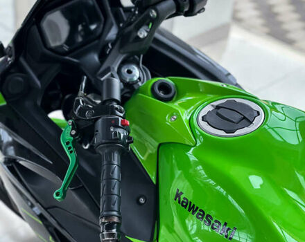 Зеленый Кавасаки EX 650, объемом двигателя 0.65 л и пробегом 12 тыс. км за 7350 $, фото 4 на Automoto.ua