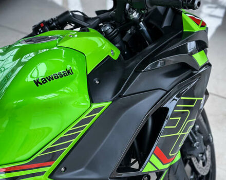 Зеленый Кавасаки EX 650, объемом двигателя 0.65 л и пробегом 12 тыс. км за 7350 $, фото 8 на Automoto.ua