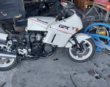 Белый Кавасаки GPX 600R, объемом двигателя 0 л и пробегом 670 тыс. км за 1250 $, фото 1 на Automoto.ua