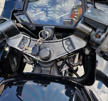 Кавасаки GPX 600R, объемом двигателя 0 л и пробегом 32 тыс. км за 2100 $, фото 5 на Automoto.ua