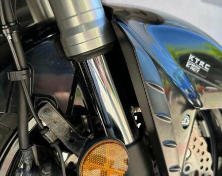 Чорний Кавасакі GTR 1400, об'ємом двигуна 1.4 л та пробігом 25 тис. км за 10790 $, фото 42 на Automoto.ua