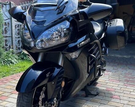 Чорний Кавасакі GTR 1400, об'ємом двигуна 1.4 л та пробігом 25 тис. км за 10790 $, фото 1 на Automoto.ua
