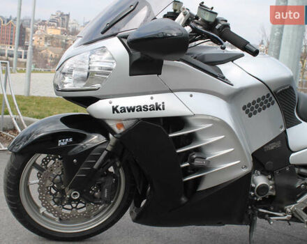 Серый Кавасаки GTR 1400, объемом двигателя 1.4 л и пробегом 69 тыс. км за 8999 $, фото 5 на Automoto.ua
