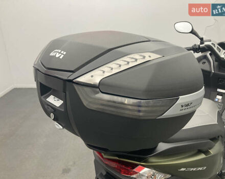 Зелений Кавасакі J 300, об'ємом двигуна 0.3 л та пробігом 5 тис. км за 4900 $, фото 7 на Automoto.ua