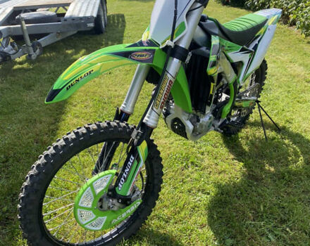Зеленый Кавасаки KX 450F, объемом двигателя 0.45 л и пробегом 1 тыс. км за 4699 $, фото 6 на Automoto.ua