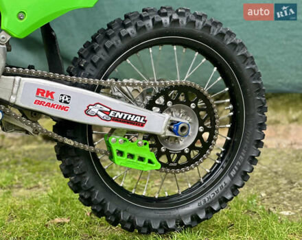 Зеленый Кавасаки KX 450F, объемом двигателя 0.45 л и пробегом 1 тыс. км за 6300 $, фото 20 на Automoto.ua