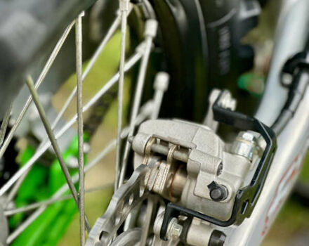 Зеленый Кавасаки KX 450F, объемом двигателя 0.45 л и пробегом 1 тыс. км за 6300 $, фото 6 на Automoto.ua