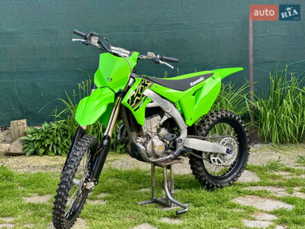 Кавасакі KX 450F 2023 у Ужгороді на Automoto.ua Зелений Кавасакі KX 450F, об'ємом двигуна 0.45 л та пробігом 1 тис. км за 6300 $, фото 1 на Automoto.ua