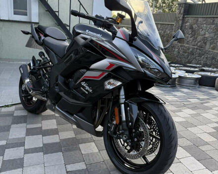 Черный Кавасаки Ninja 1000 SX, объемом двигателя 1.04 л и пробегом 3 тыс. км за 14900 $, фото 1 на Automoto.ua